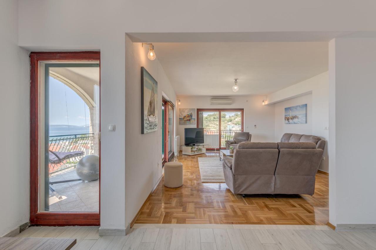 Apartman Aurelia Подстрана Екстер'єр фото