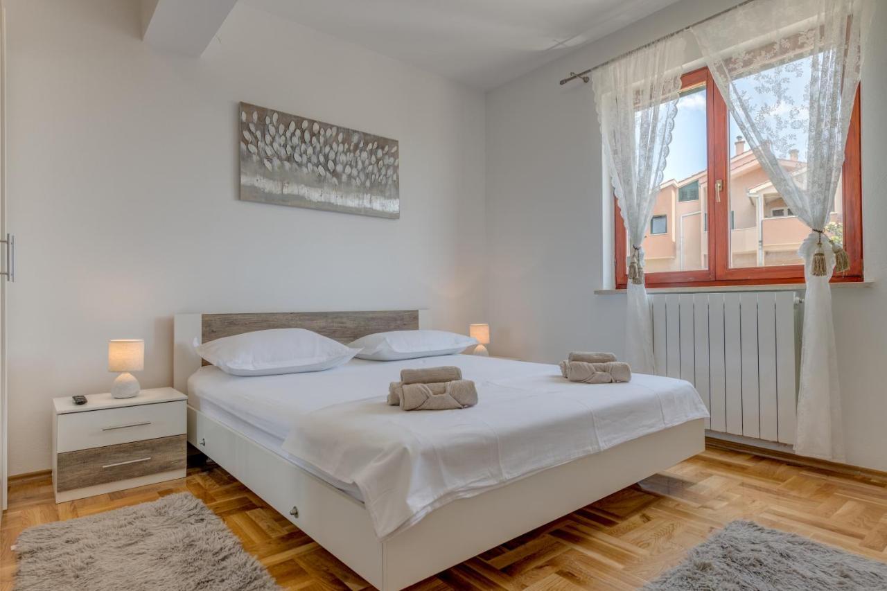 Apartman Aurelia Подстрана Екстер'єр фото